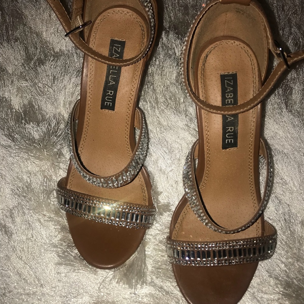 Strappy Camel Heels Rhinestone 6 1/2